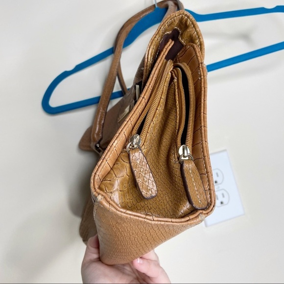 Liz Claiborne Reptile Print Expanding Purse Bag - Picture 6 of 13